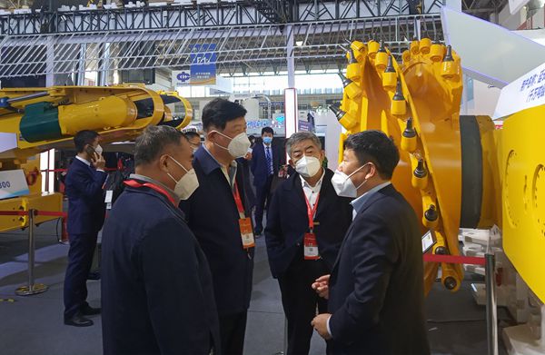 1635326936606423.jpeg 國能李東_副本.jpg