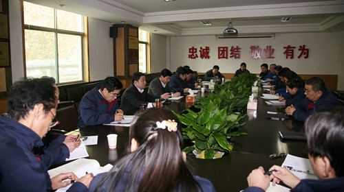 西安煤機公司開展“假如沒有陜煤化集團強大支持，重裝集團怎么辦”大討論活動