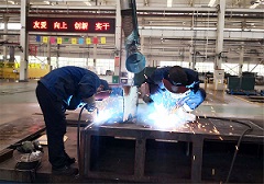 為西煤機(jī)公司高溫下的奮斗者點贊